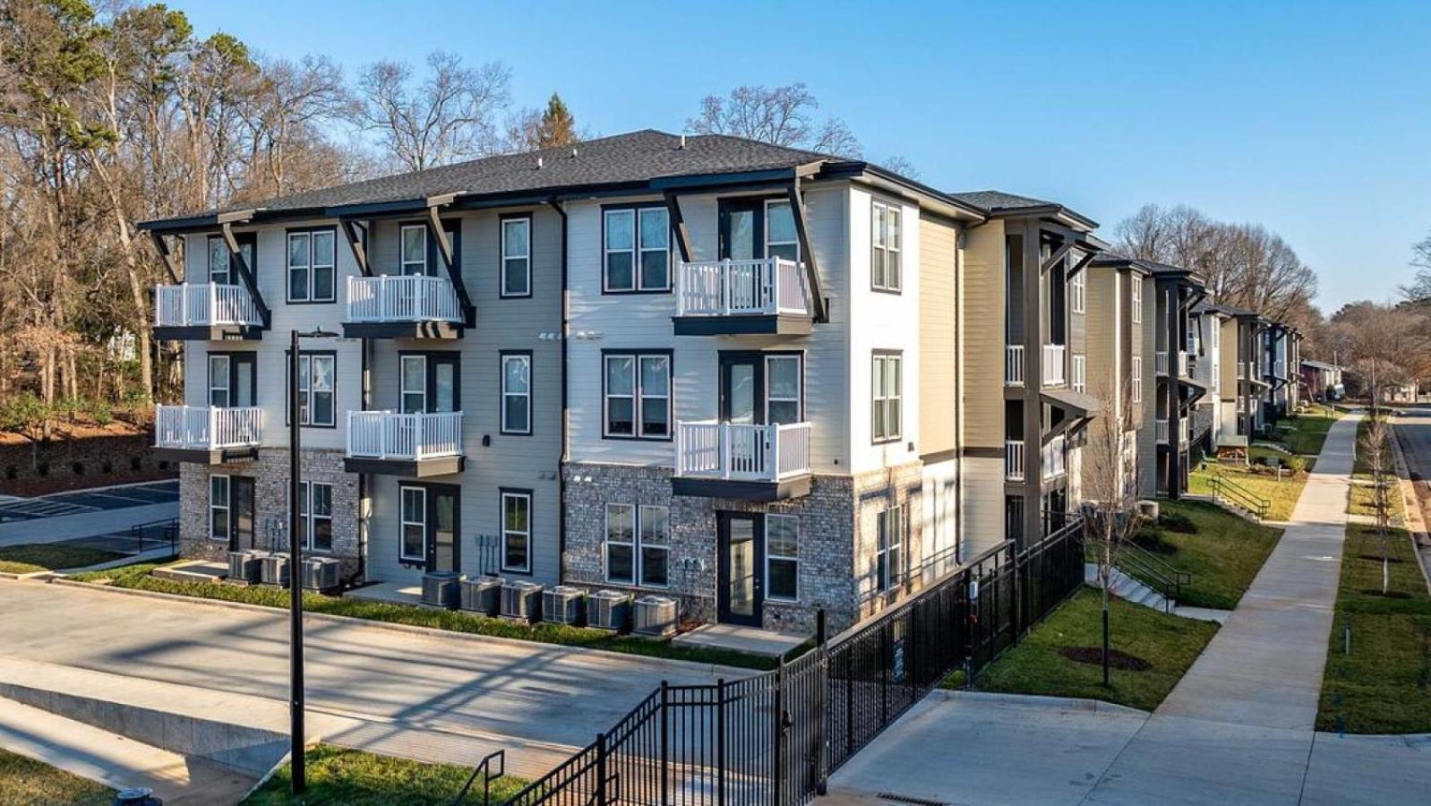 Landing At The Henry - In Northwest Charlotte