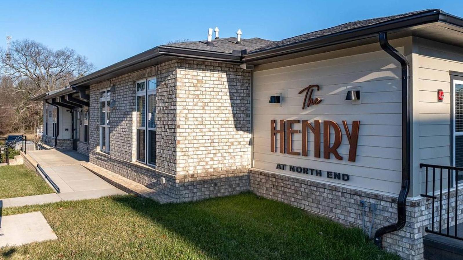 Apartment Landing At The Henry - In Northwest Charlotte